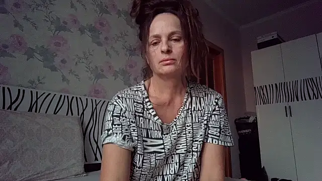 lindastars - LindaStarS's free webcam