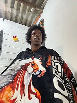 Larry-n-clouds webcam