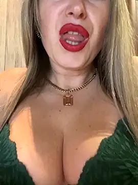 Webcam Model (Kittenforyou)  is live.Free join now!