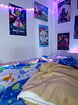 catti_brie (F young) - end of year surprise😏