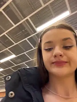 KittyQueeny's live cam