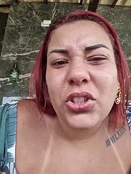 RuivaGiMisteriosa's live cam