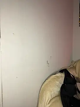 April Purr (April_Purr)