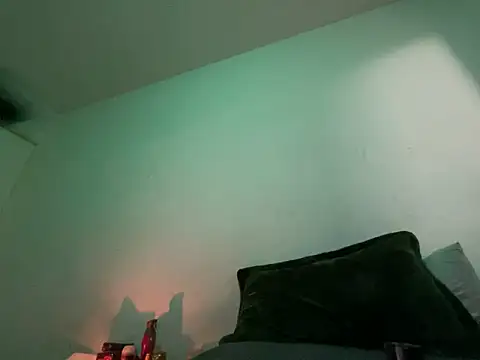 rebeu313 - Rebeu313's free webcam - UK Sex Cams