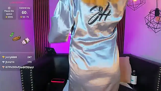 Nahiajhonson_ webcam