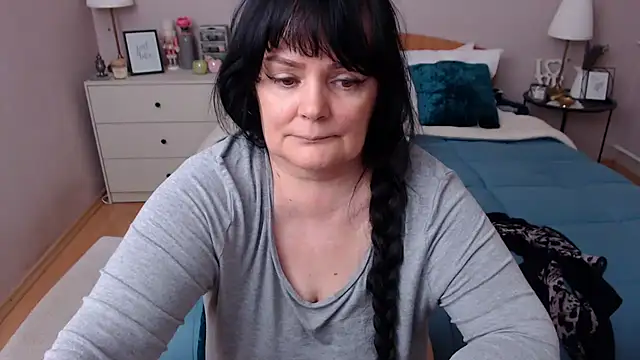 leveme2nightt - LeveMe2Nightt's free webcam - UK Sex Cams