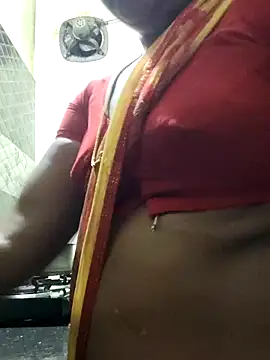 Webcam Model (laxmipriya143) is live