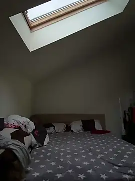 ingerasul833 - Ingerasul833's free webcam - UK Sex Cams