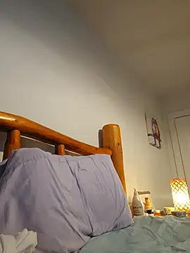 Webcam Model (Edens_Promise)  is live.Free join now!