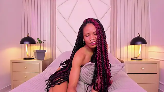 LailaDavidson webcam