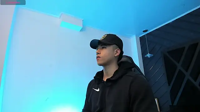 draven_marceaux (M twink) - SUPER ESPLOTION CUM ON MY CHEST