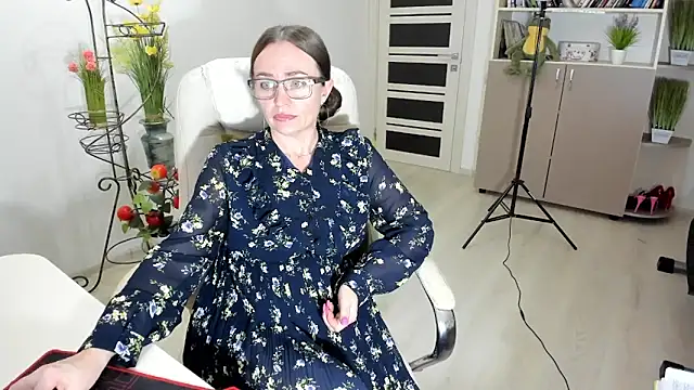 vika73 - Vika73's free webcam - UK Sex Cams