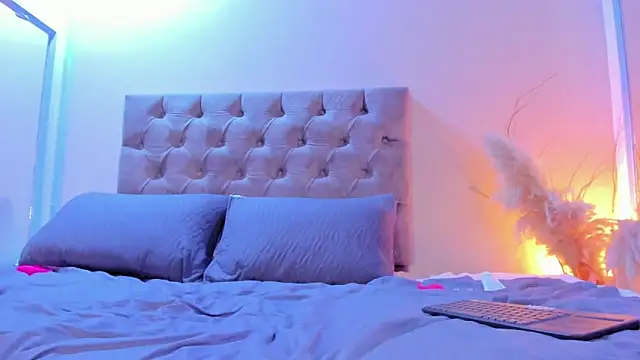 isa_kiss (F young) - make my day the end of the year 🎁✨🔥