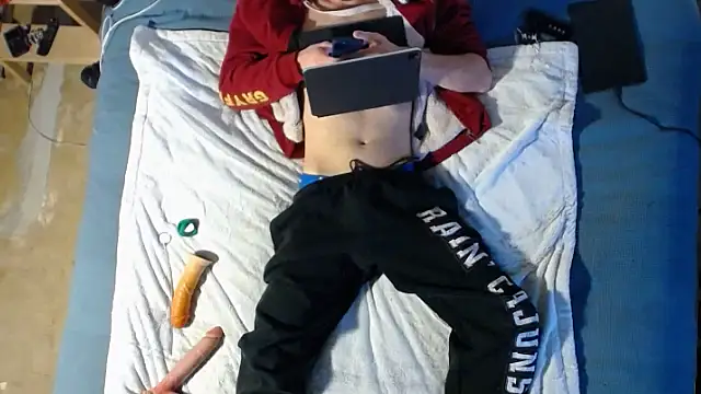 Just2Try Live Webcam on Stripchat