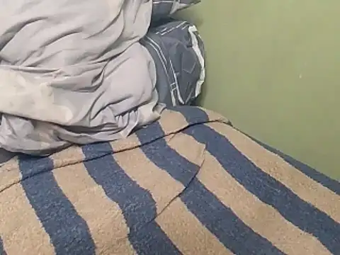 calme_odl1 (M mature) - come have a new year fuck baby