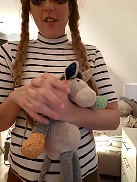 naughtycatgirl (F milf) - LT Vid/Panty in mouth while rubbing clit