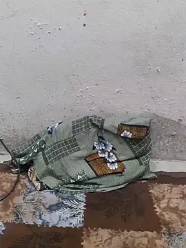 Webcam Model (Sweety_sexy7)  is live.Free join now!