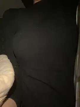 Webcam Model (meomeo2k6)  is live.Free join now!