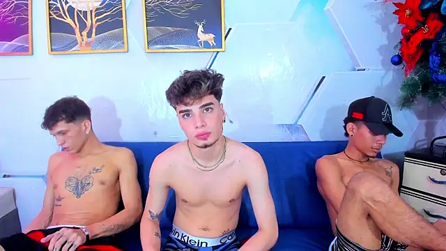 Alex_jeins_at webcam