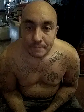 Cutieguyspanks webcam