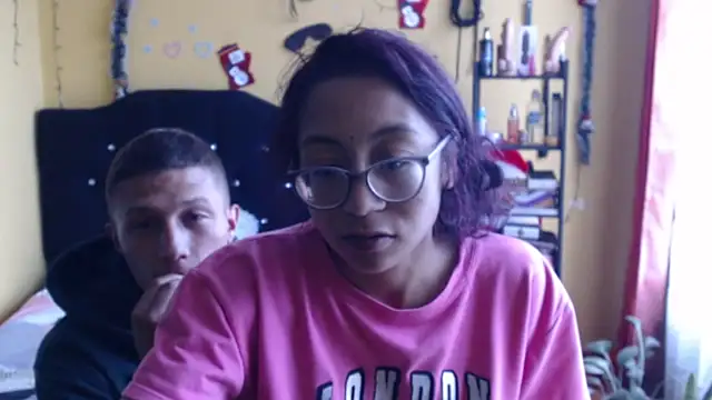 Violet_And_Smith webcam