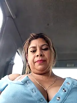 Laura-Hernandez webcam