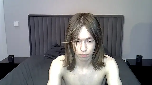 kr1sfemboy (M twink) - DILDO BLOWJOB 5 MIN