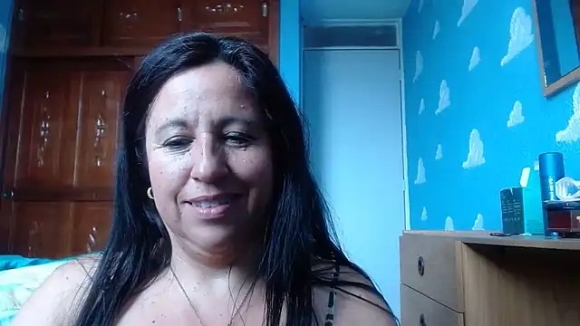 valeriapinter (F mature) - Happy New Year my loves,lets go