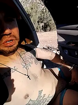 prettyboi6992 webcam