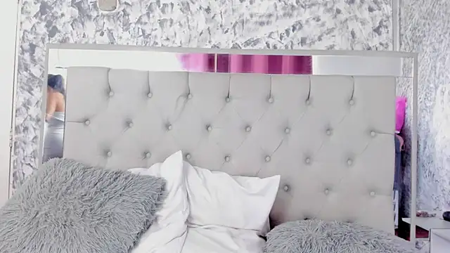 Ariana_greenblat webcam