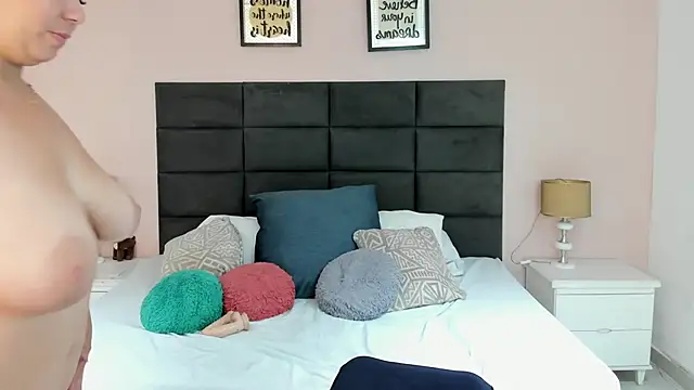 MadisonJenner webcam