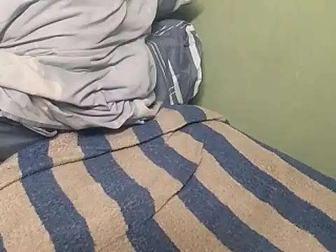 calme_odl1 (M mature) - come have a new year fuck baby