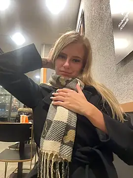 betsy (F young) - Happy NewYear 🥂 fibger pussy at cafe