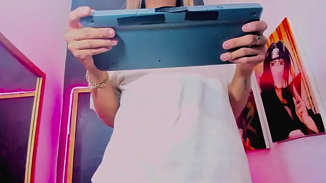 isabella_stanford2 - Isabella_stanford2's free webcam - UK Sex Cams