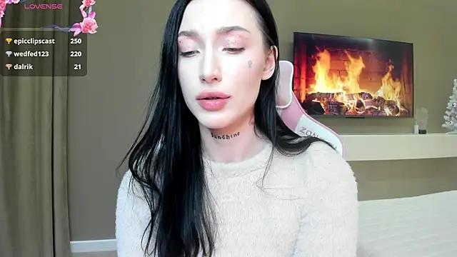 JenniferQueen11 webcam