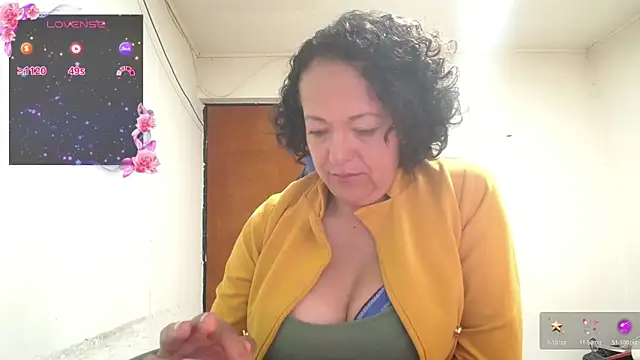 miss_oriana - Miss_Oriana's free webcam - UK Sex Cams