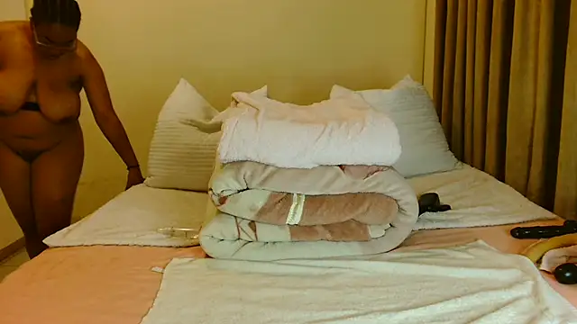 ALEXABOUJEE95 webcam