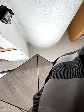 MiaScott_Pink webcam