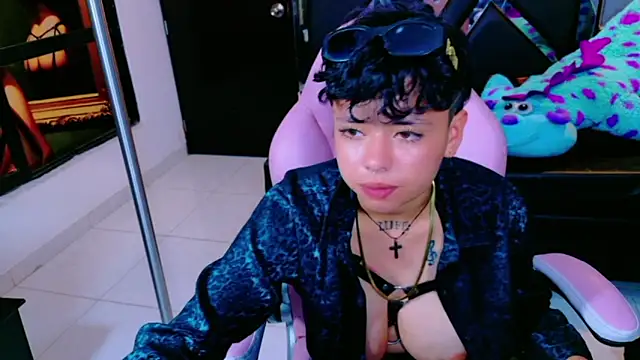 lunabustygirl webcam