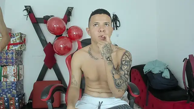 Three_Ways_to_Love webcam