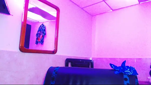 jazmin_wolf webcam