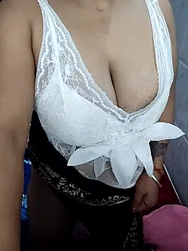 Dolly_Darling221 webcam