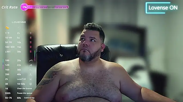 HotDominicanCum webcam