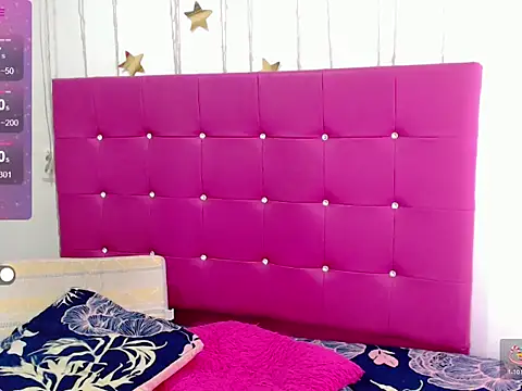 sara_arias00 - Sara_arias00's free webcam - UK Sex Cams