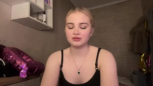 KarissaBoisse webcam