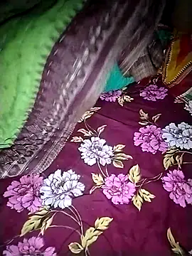 bhabi_open_nshow webcam