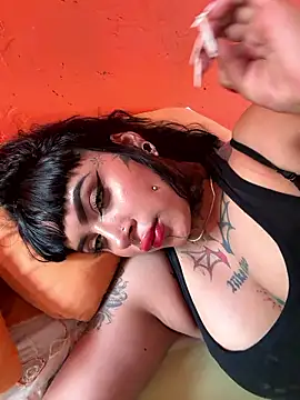 ink_nikki - Ink_Nikki's free webcam - UK Sex Cams