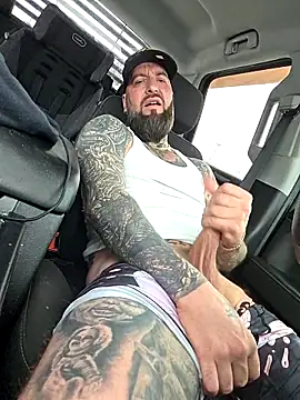 Beardedtattood webcam