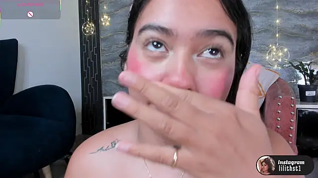 lilithst_ webcam