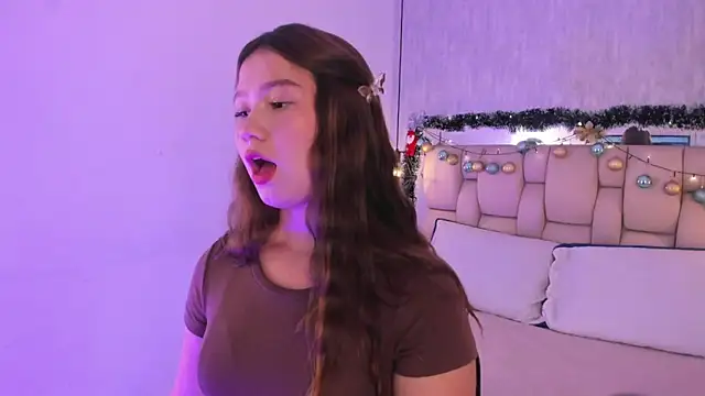 Roxie-Summers11 webcam